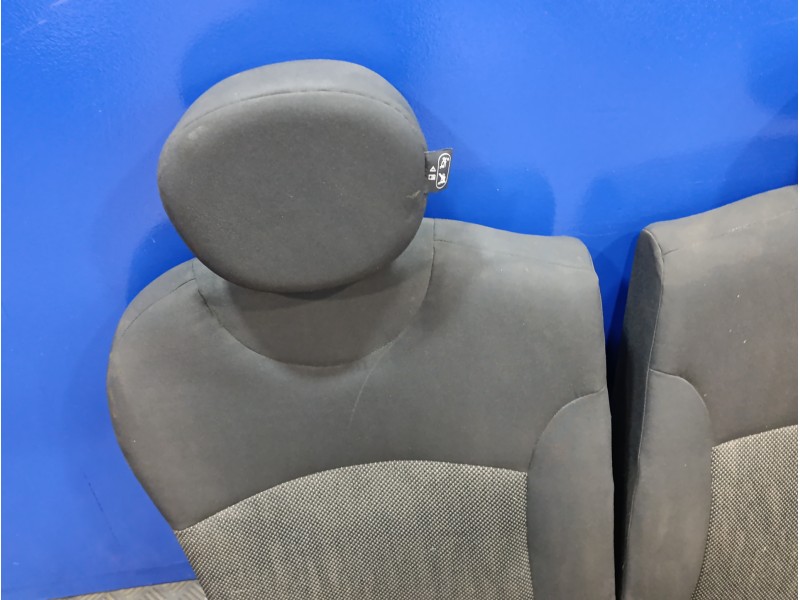 Recambio de asientos traseros para mini mini (r56) 1.4 16v cat referencia OEM IAM 52202751618  1387331