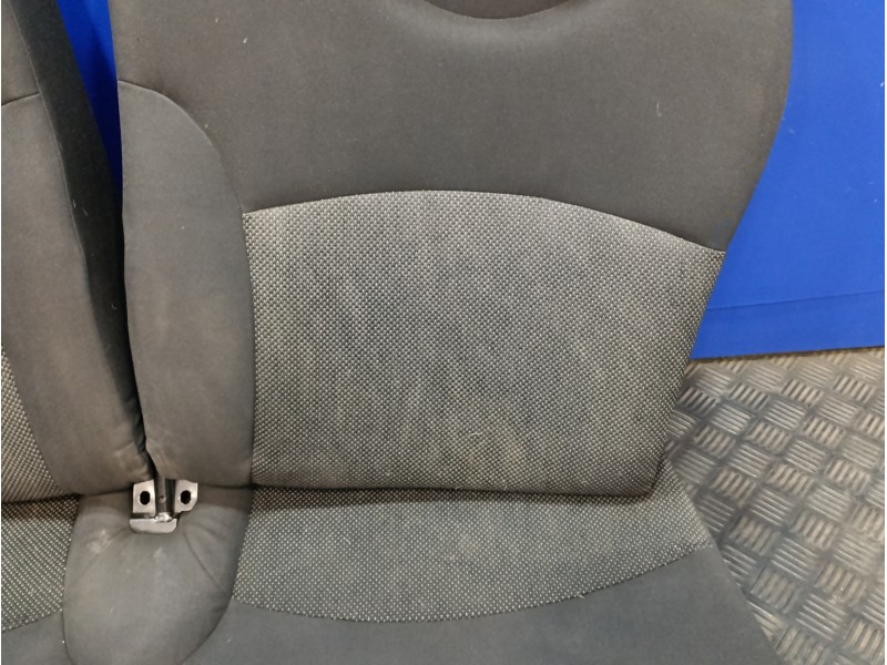 Recambio de asientos traseros para mini mini (r56) 1.4 16v cat referencia OEM IAM 52202751618  1387331