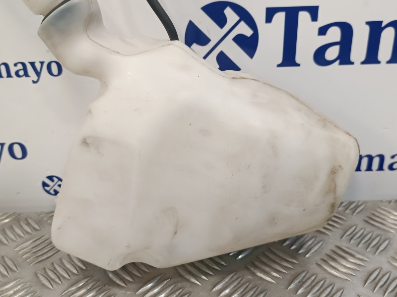 Recambio de deposito limpia para peugeot 208 1.2 12v e-vti referencia OEM IAM 9683988080  