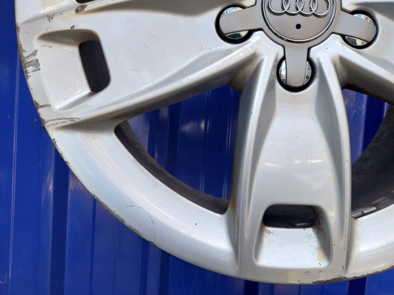 Recambio de llanta para audi a3 (8p) 2.0 tdi referencia OEM IAM 8P0601025BL  