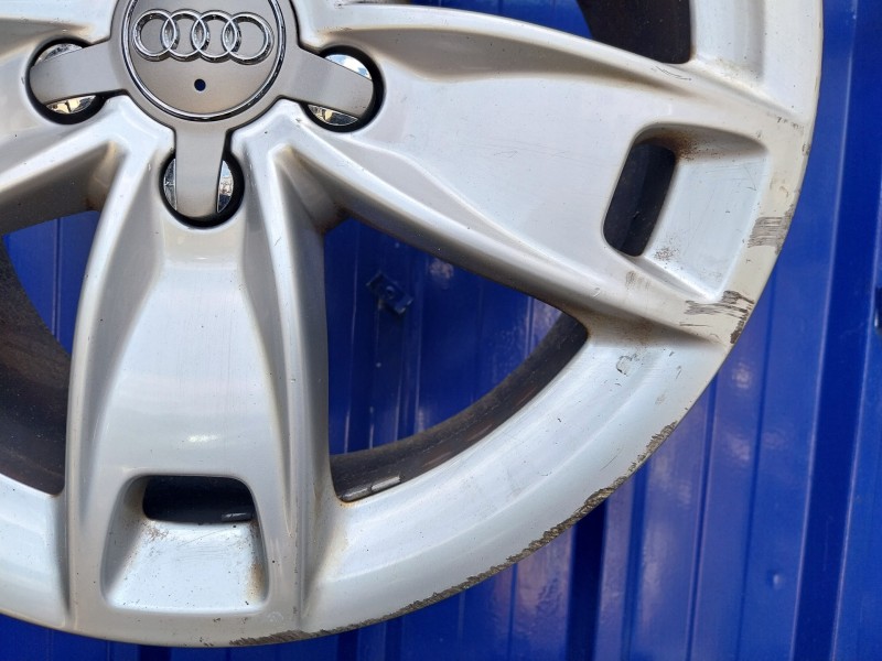 Recambio de llanta para audi a3 (8p) 2.0 tdi referencia OEM IAM 8P0601025BL  