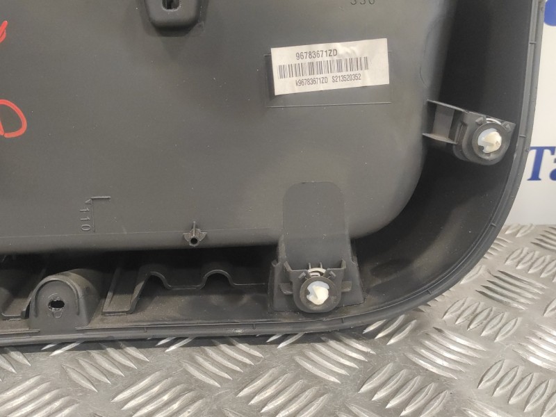 Recambio de guarnecido puerta delantera derecha para citroën c-elysée referencia OEM IAM 96783671ZD  9675291477