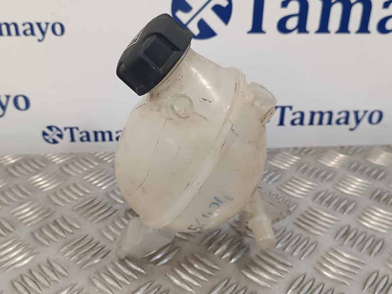 Recambio de deposito expansion para peugeot 208 1.2 12v e-vti referencia OEM IAM 9800777280  980077728001