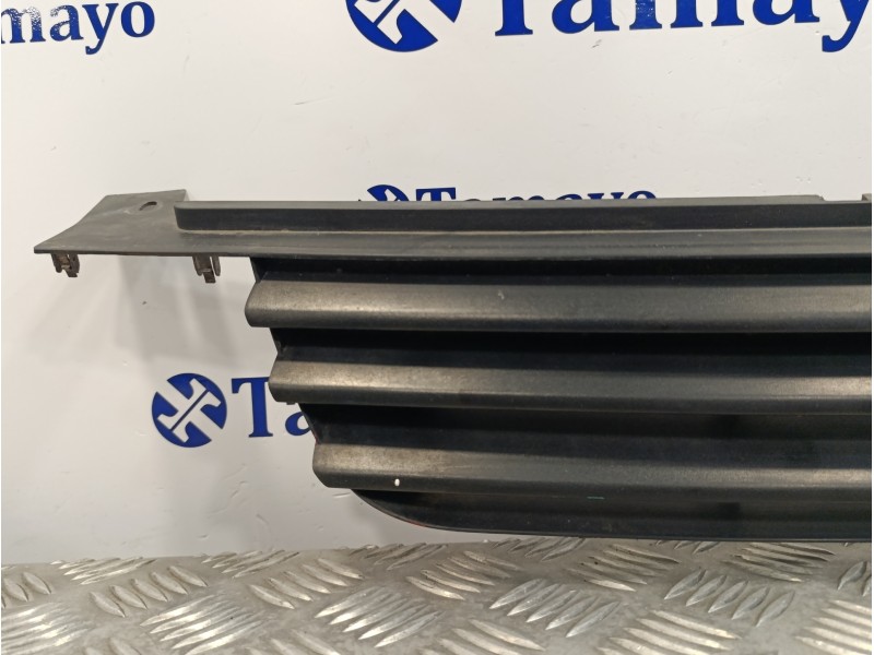 Recambio de rejilla delantera para volkswagen lupo (6x1/6e1) 1.4 16v referencia OEM IAM   