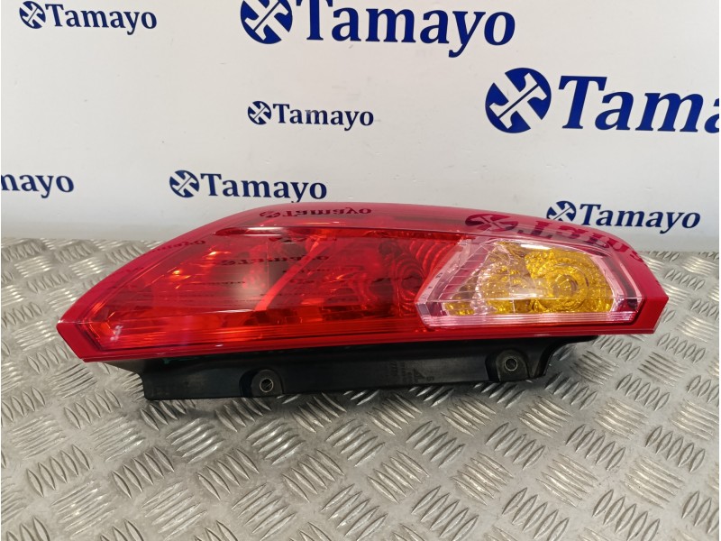 Recambio de piloto trasero izquierdo para fiat grande punto (199) 1.4 cat referencia OEM IAM 27460102  51701589