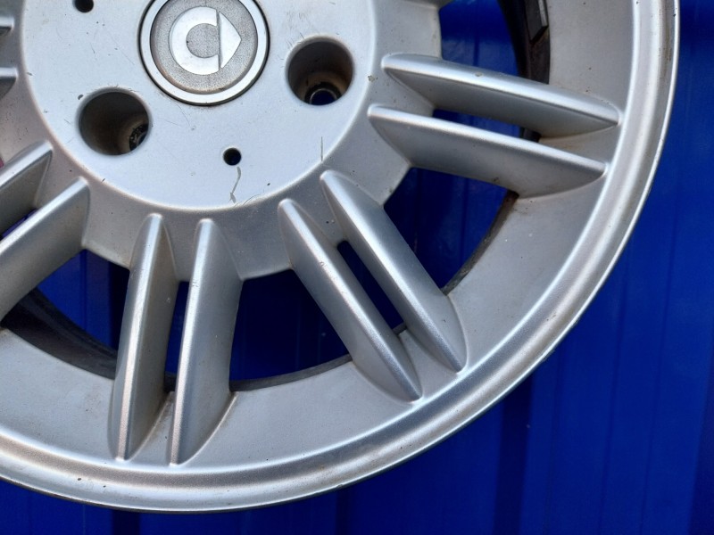 Recambio de llanta para smart fortwo coupe 0.7 referencia OEM IAM 0007941V001  