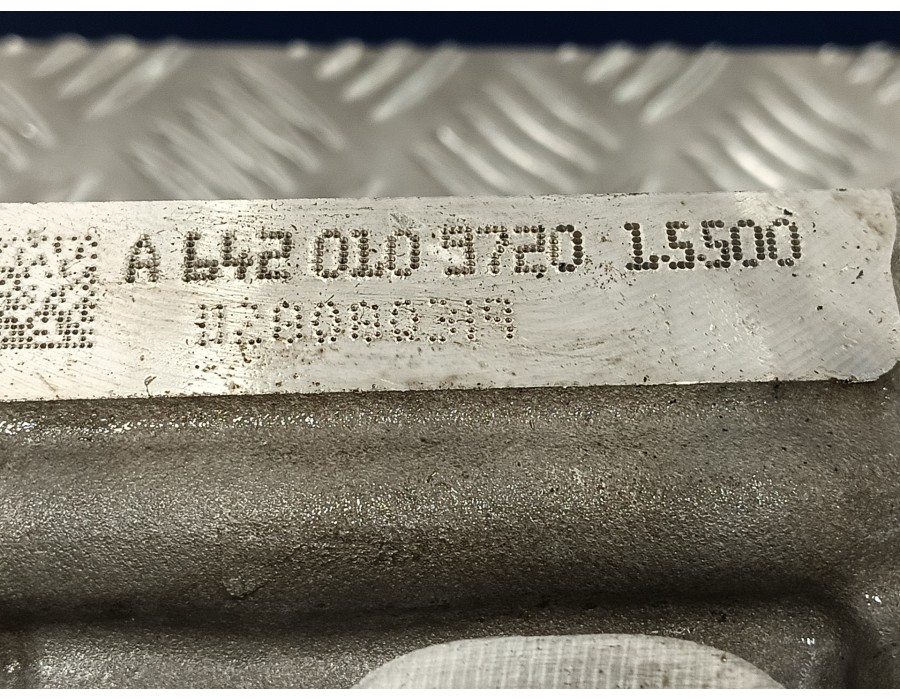 Recambio de culata para mercedes-benz clase e (w212) lim. 3.0 cdi cat referencia OEM IAM R6420165  A6420109720