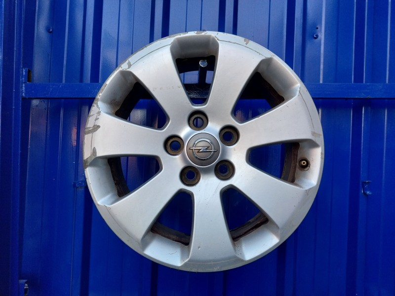 Recambio de llanta para opel insignia berlina 2.0 cdti cat referencia OEM IAM 13235010  