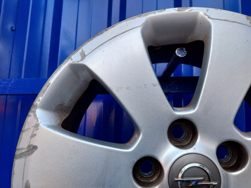 Recambio de llanta para opel insignia berlina 2.0 cdti cat referencia OEM IAM 13235010  