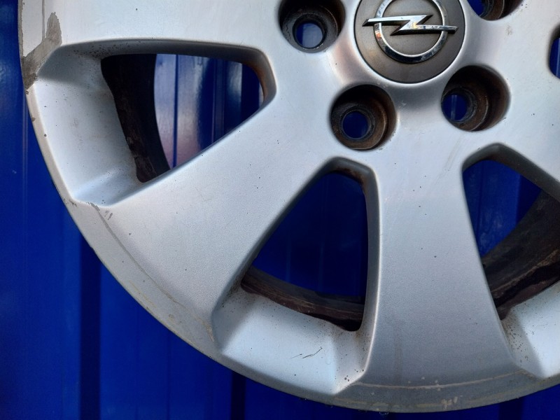 Recambio de llanta para opel insignia berlina 2.0 cdti cat referencia OEM IAM 13235010  