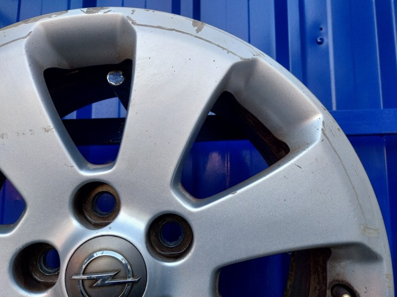 Recambio de llanta para opel insignia berlina 2.0 cdti cat referencia OEM IAM 13235010  