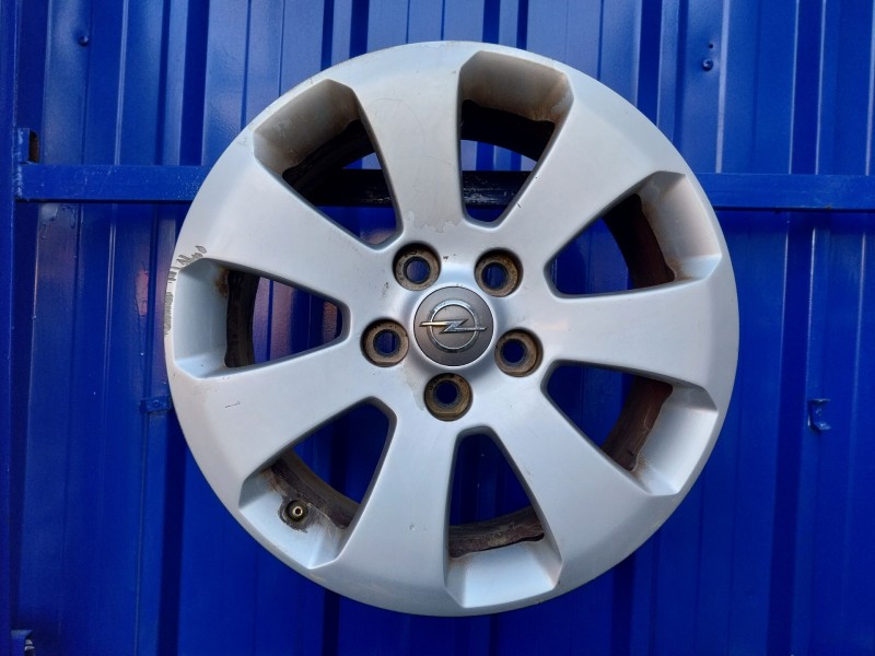 Recambio de llanta para opel insignia berlina 2.0 cdti cat referencia OEM IAM 13235010  