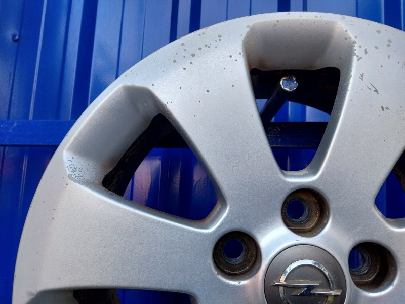 Recambio de llanta para opel insignia berlina 2.0 cdti cat referencia OEM IAM 13235010  