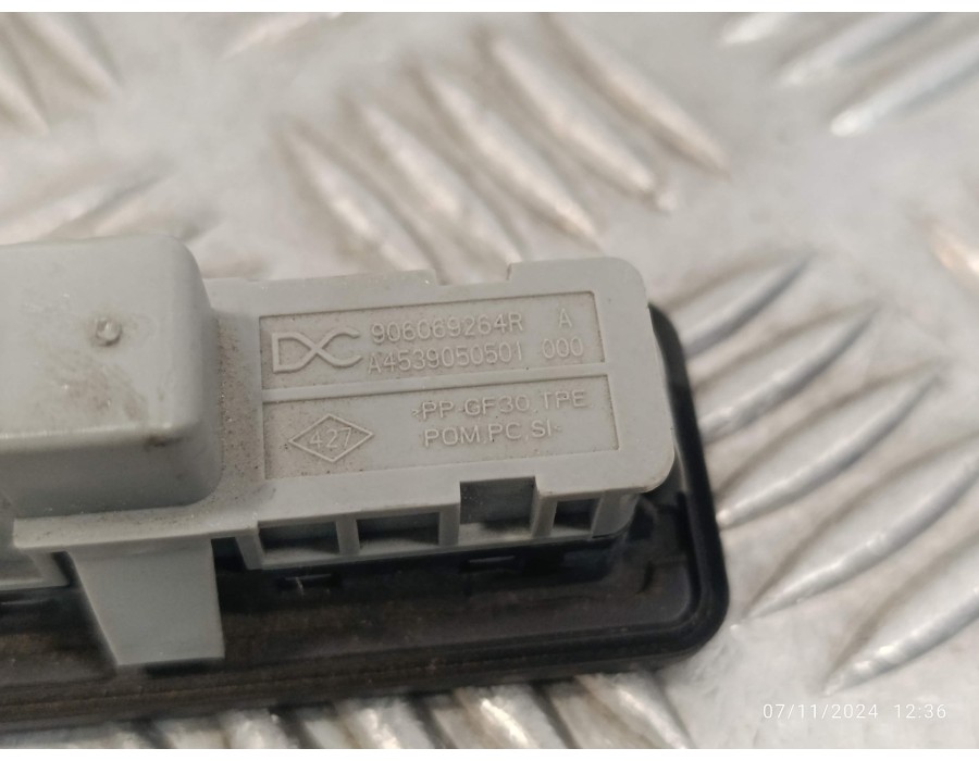 Recambio de maneta exterior porton para renault clio v 1.0 tce referencia OEM IAM 906069264R  A4539050501