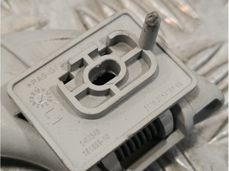 Recambio de asidero delantero derecho para mini mini (r56) 1.4 16v cat referencia OEM IAM 5116275416705  
