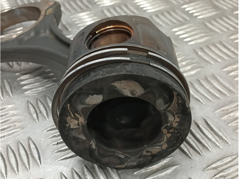 Recambio de biela para mercedes-benz clase e (w212) lim. 3.0 cdi cat referencia OEM IAM 8370B  