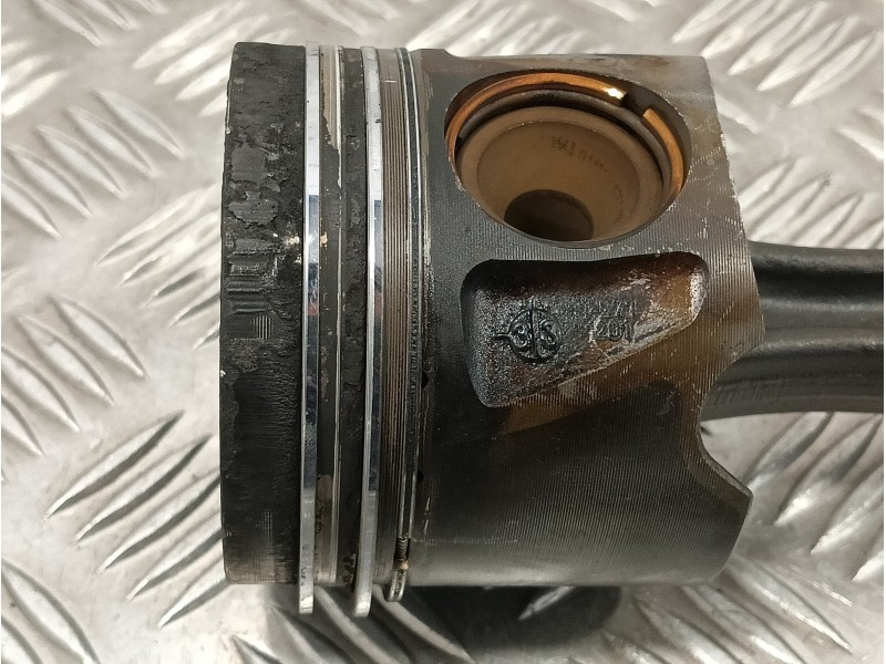 Recambio de biela para mercedes-benz clase e (w212) lim. 3.0 cdi cat referencia OEM IAM 8370B  