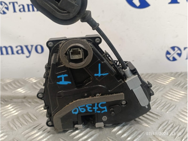 Recambio de cerradura puerta trasera izquierda para renault captur ii 1.3 tce referencia OEM IAM 825031538R  