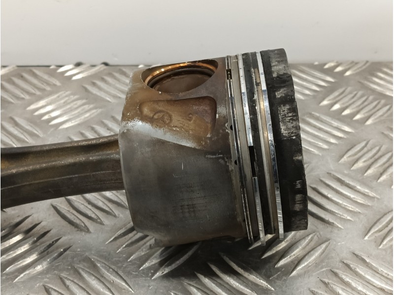 Recambio de biela para mercedes-benz clase e (w212) lim. 3.0 cdi cat referencia OEM IAM 8370B  