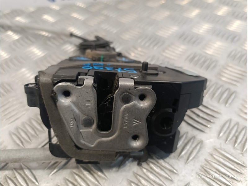 Recambio de cerradura puerta trasera izquierda para renault captur ii 1.3 tce referencia OEM IAM 825031538R  