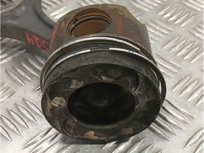 Recambio de biela para mercedes-benz clase e (w212) lim. 3.0 cdi cat referencia OEM IAM 8370B  