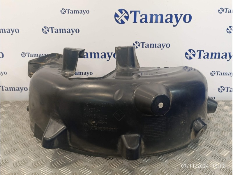 Recambio de plastico paso rueda trasero derecho para renault captur ii 1.3 tce referencia OEM IAM 767484221R  