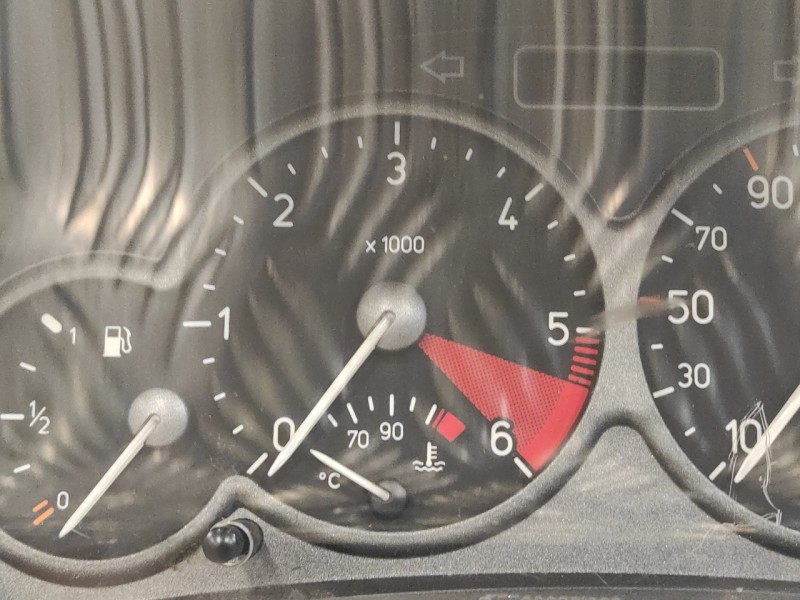 Recambio de cuadro instrumentos para peugeot 206 berlina 2.0 hdi cat referencia OEM IAM 9645847080  