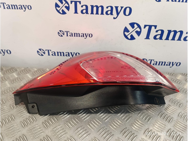 Recambio de piloto trasero derecho para ford fiesta (ccn) 1.25 16v cat referencia OEM IAM C1BB13404A  