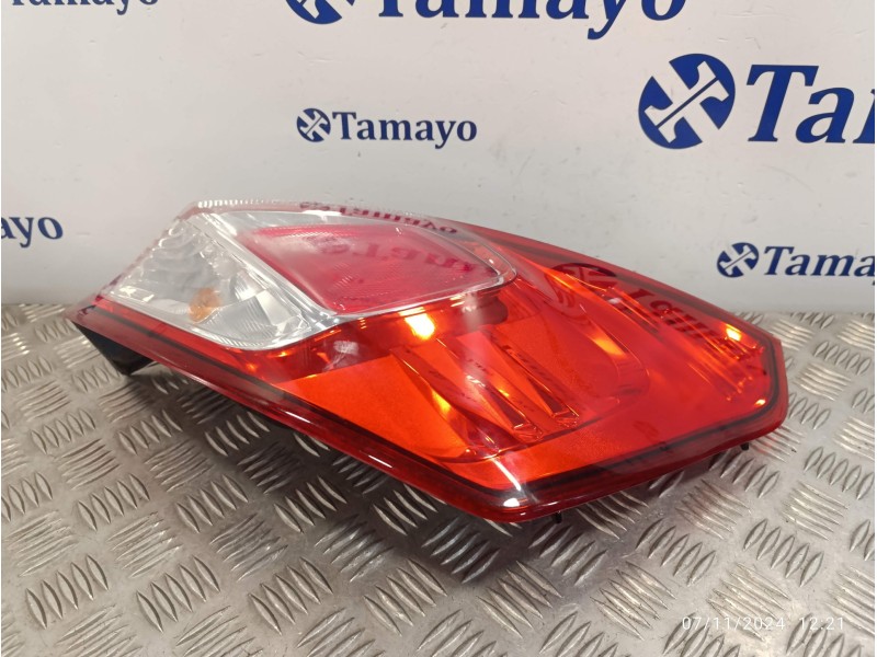 Recambio de piloto trasero derecho para ford fiesta (ccn) 1.25 16v cat referencia OEM IAM C1BB13404A  