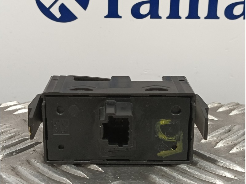 Recambio de warning para dacia lodgy 1.2 16v tce cat referencia OEM IAM E3160601A  