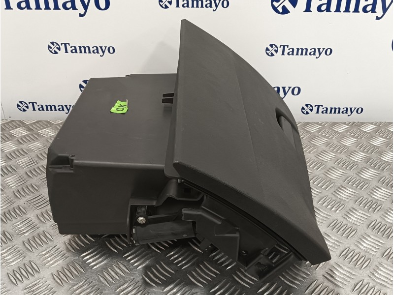 Recambio de guantera para ford focus lim. (cb8) 1.6 tdci cat referencia OEM IAM BM51A06044  