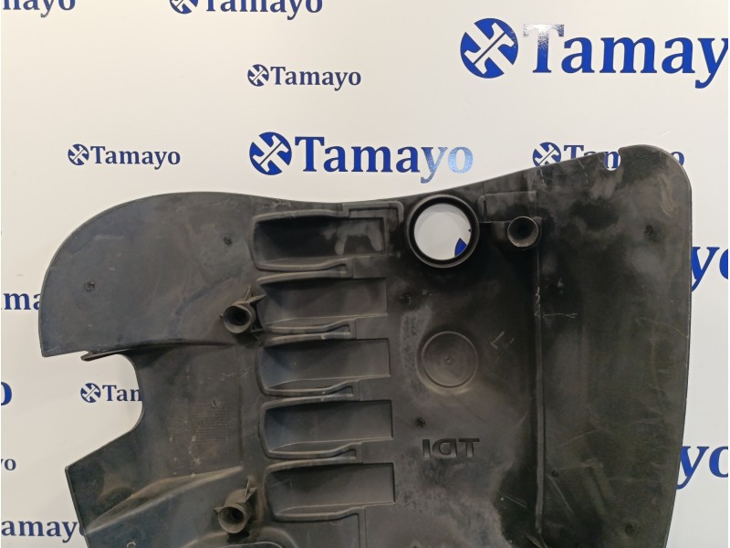 Recambio de tapa motor para volkswagen touareg (7l6) 2.5 tdi dpf referencia OEM IAM 070103927  