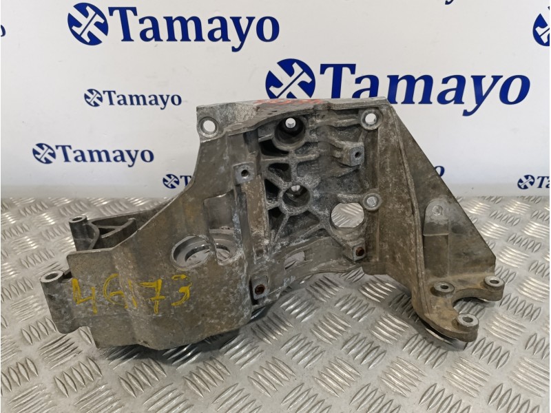 Recambio de soporte bomba inyeccion para chrysler voyager (rg) 2.8 crd cat referencia OEM IAM 90512909G  