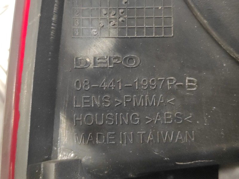 Recambio de piloto trasero derecho para volkswagen touareg (7l6) 2.5 tdi dpf referencia OEM IAM 084411997R  