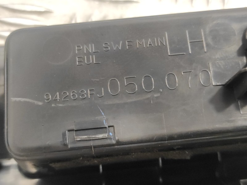 Recambio de mando elevalunas delantero izquierdo para subaru xv 2.0 cat referencia OEM IAM 94263FJ  83061FJ000