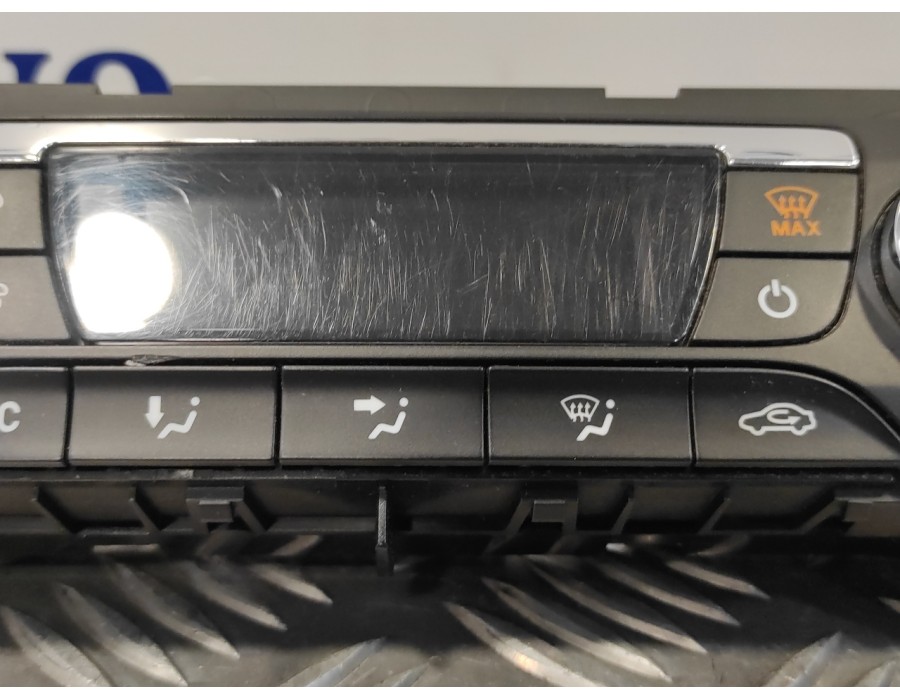 Recambio de mando climatizador para ford focus lim. (cb8) 1.6 tdci cat referencia OEM IAM BM5T18C612CJ  