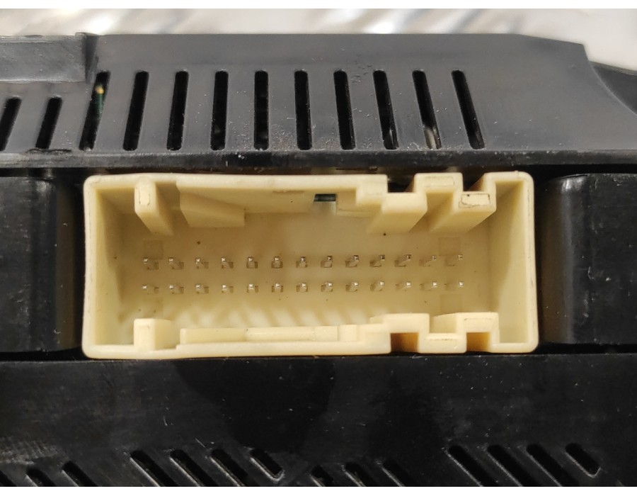 Recambio de mando climatizador para ford focus lim. (cb8) 1.6 tdci cat referencia OEM IAM BM5T18C612CJ  