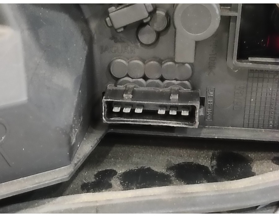 Recambio de piloto trasero derecho para jaguar x-type referencia OEM IAM 1X4313404  