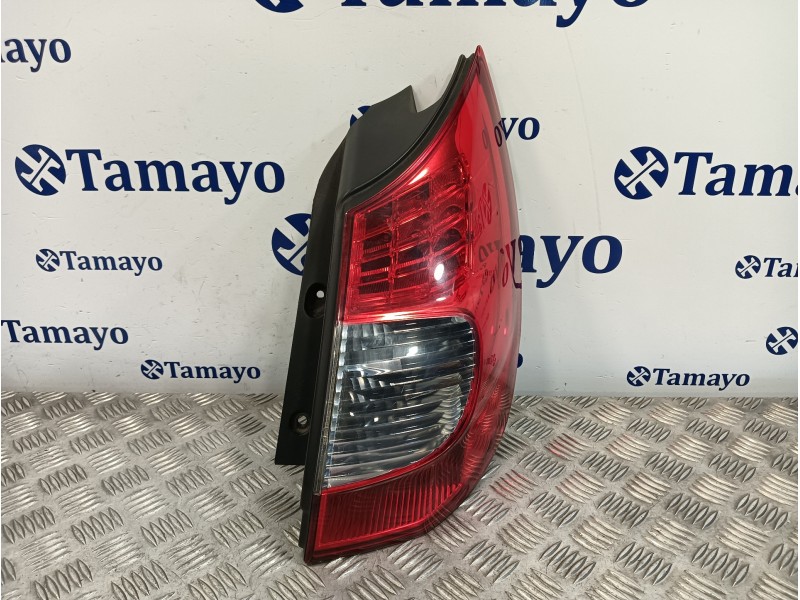 Recambio de piloto trasero derecho para renault scenic ii 1.9 dci referencia OEM IAM 8200474327A  2SK0094670250