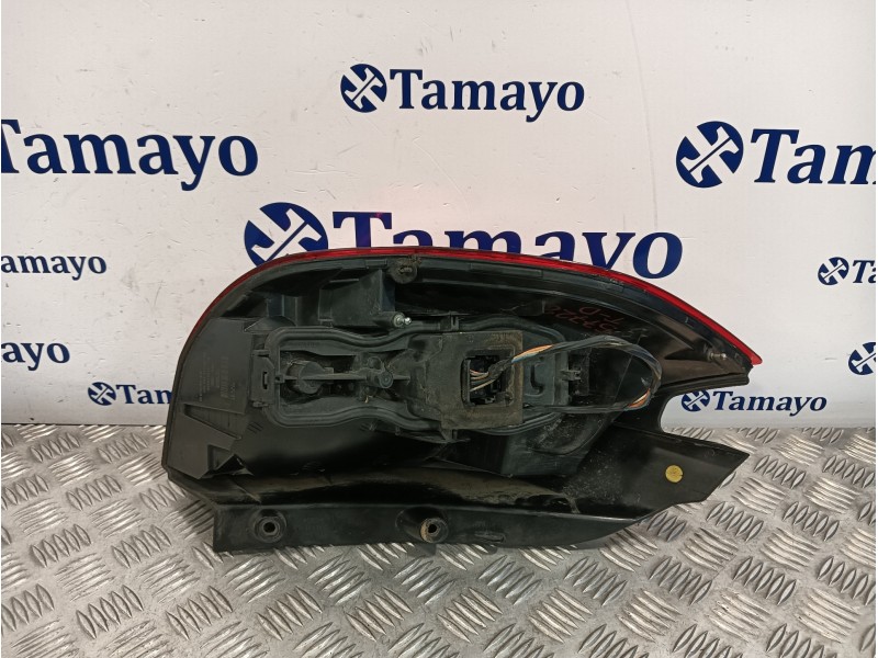 Recambio de piloto trasero derecho para renault scenic ii 1.9 dci referencia OEM IAM 8200474327A  2SK0094670250