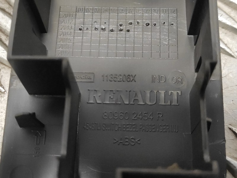 Recambio de mando elevalunas delantero derecho para renault clio iv referencia OEM IAM 809602454R  1135206X