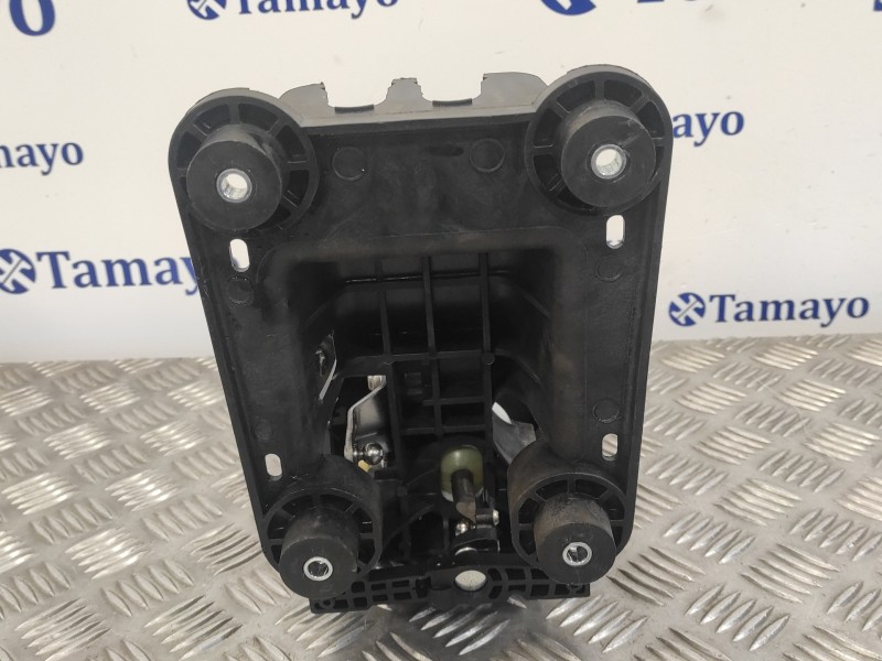 Recambio de palanca cambio para peugeot 208 1.2 12v e-vti referencia OEM IAM 9676190280  