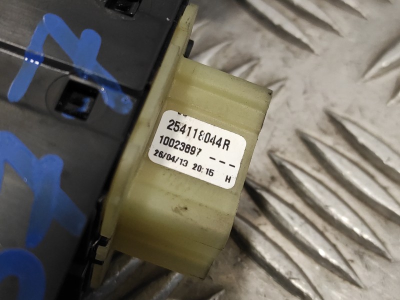 Recambio de mando elevalunas delantero izquierdo para renault clio iv referencia OEM IAM 254118044R  