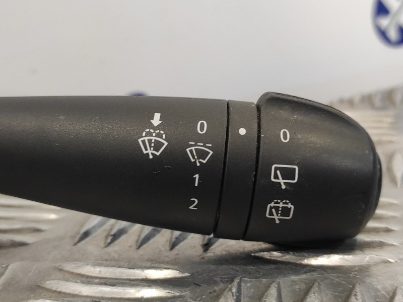 Recambio de mando limpia para dacia lodgy 1.2 16v tce cat referencia OEM IAM E11811220  255671453R