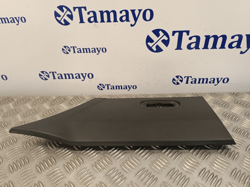 Recambio de moldura para volkswagen crafter caja cerrada 2.0 tdi referencia OEM IAM A9066902582  