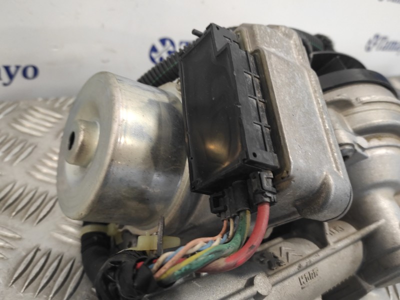 Recambio de cremallera direccion para peugeot 208 1.2 12v e-vti referencia OEM IAM 6700003117 6820000190 Q003TC0472