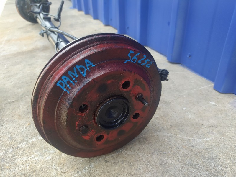 Recambio de puente trasero para seat panda 1.3 referencia OEM IAM 100GL700  