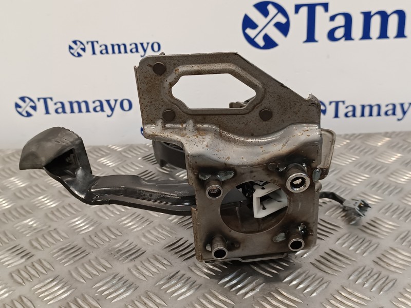 Recambio de pedal freno para peugeot 208 1.2 12v e-vti referencia OEM IAM   