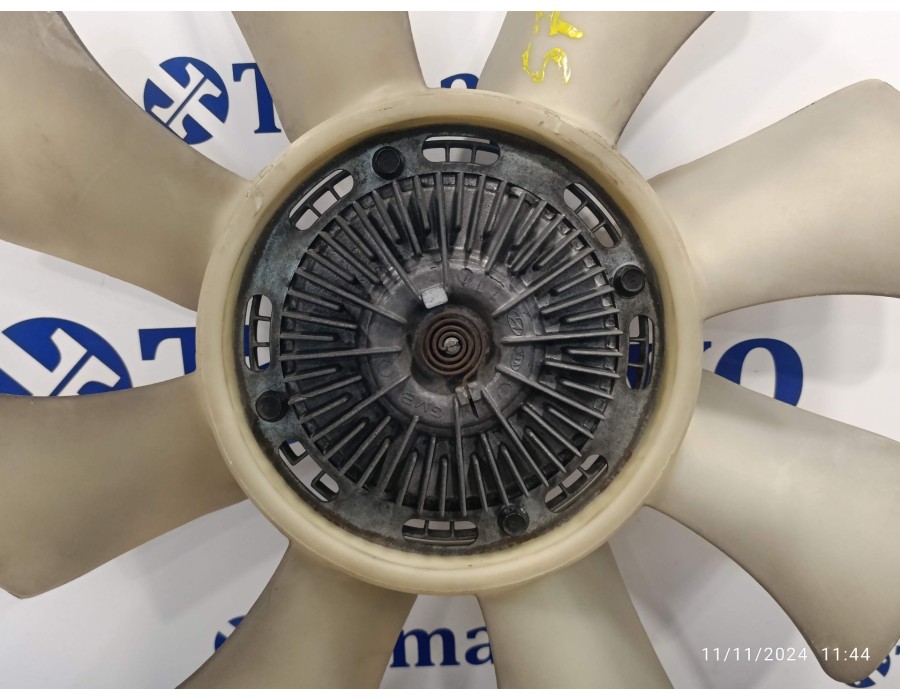 Recambio de ventilador viscoso motor para hyundai h 1 2.5 crdi cat referencia OEM IAM 25261429201  
