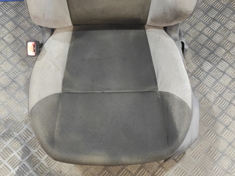 Recambio de juego asientos completo para ford focus lim. (cb8) 1.6 tdci cat referencia OEM IAM   